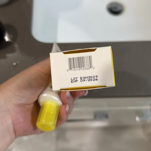 Supergoop! Glowscreen sunrise spf 40 1.7 fl oz 50 mL - Picture 2 of 3